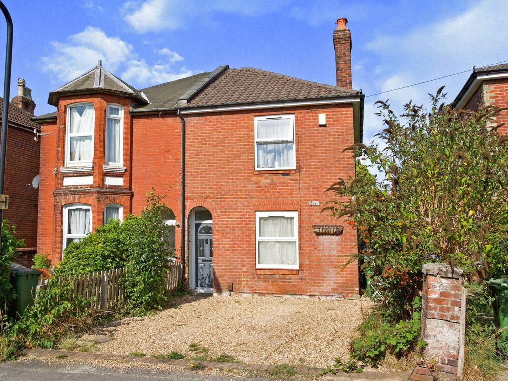 3 bed semidetached house for sale in Aberdeen Road, Southampton SO17