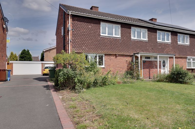 3 bed semidetached house for sale in Springfield Road, Rugeley