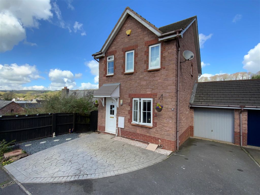 3 bed detached house for sale in Brecon Close, Paignton TQ4 Zoopla