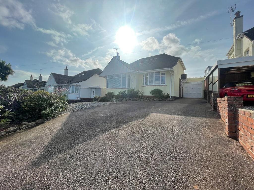 3 bed bungalow to rent in Southfield Avenue, Preston, Paignton TQ3, £