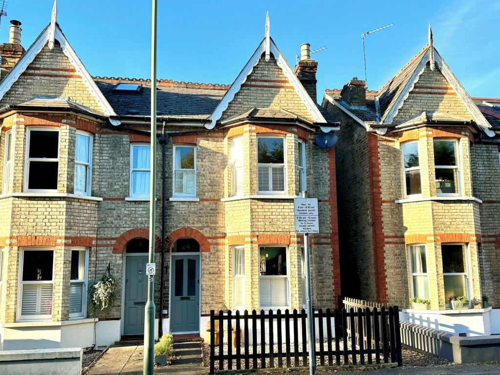 3 bed semidetached house for sale in West Grove, Hersham Village