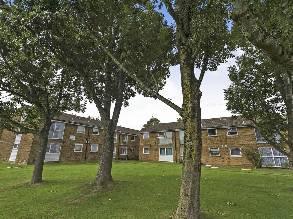2 bed flat for sale in Perry Green, Hemel Hempstead HP2 Zoopla