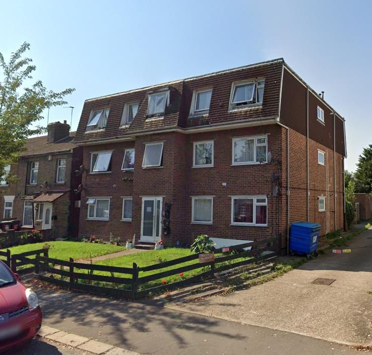 2 bed flat to rent in Mandeville Road, Enfield EN3 Zoopla