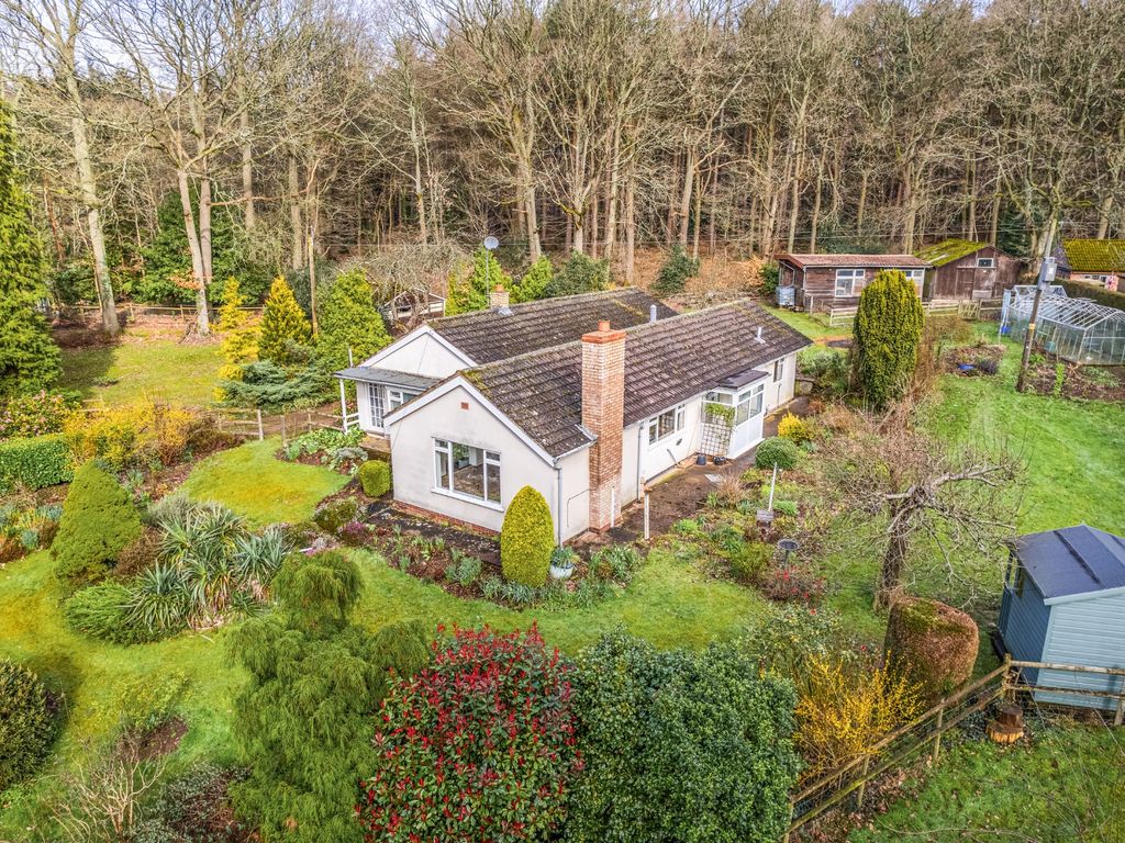 4 bed detached bungalow for sale in Dowles Road, Bewdley DY12, £500,000