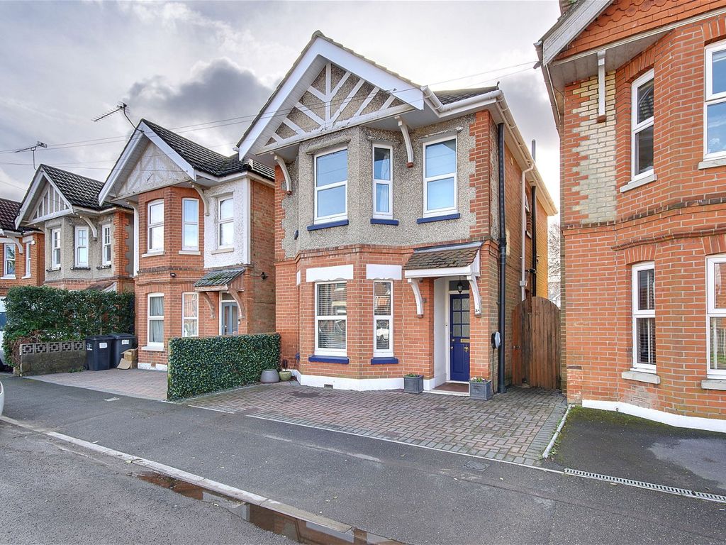 3 bed detached house for sale in Hankinson Road, Bournemouth BH9, £