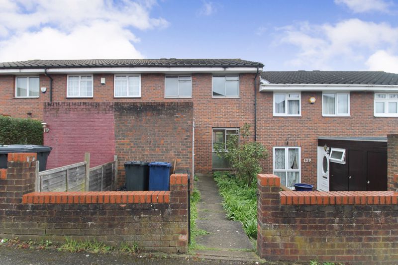 3 bed terraced house for sale in Lancaster Road, Northolt UB5 Zoopla