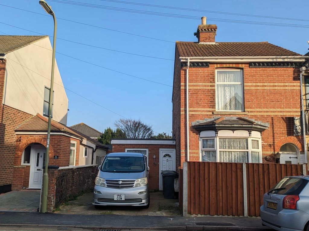 3 bed end terrace house for sale in Grove Road, Gosport PO12 Zoopla