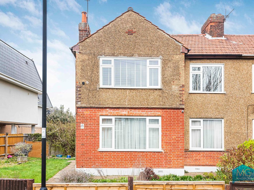 2 bed flat to rent in Lincoln Way, Enfield EN1 Zoopla