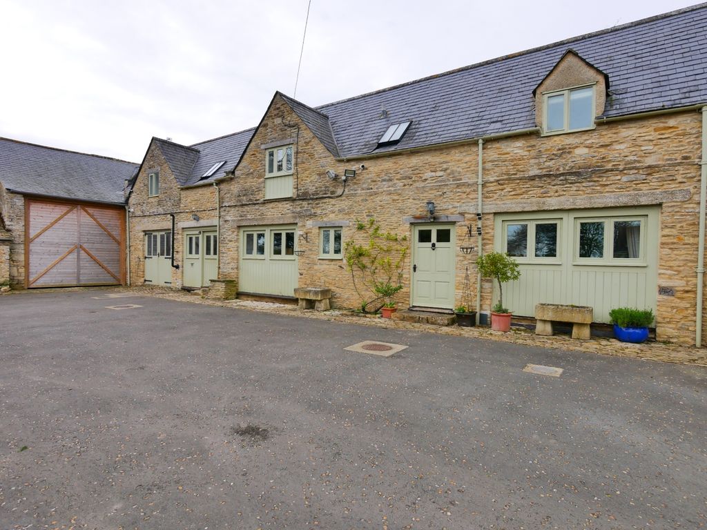4 bed cottage to rent in Driffield, Cirencester GL7, £1,850 pcm Zoopla