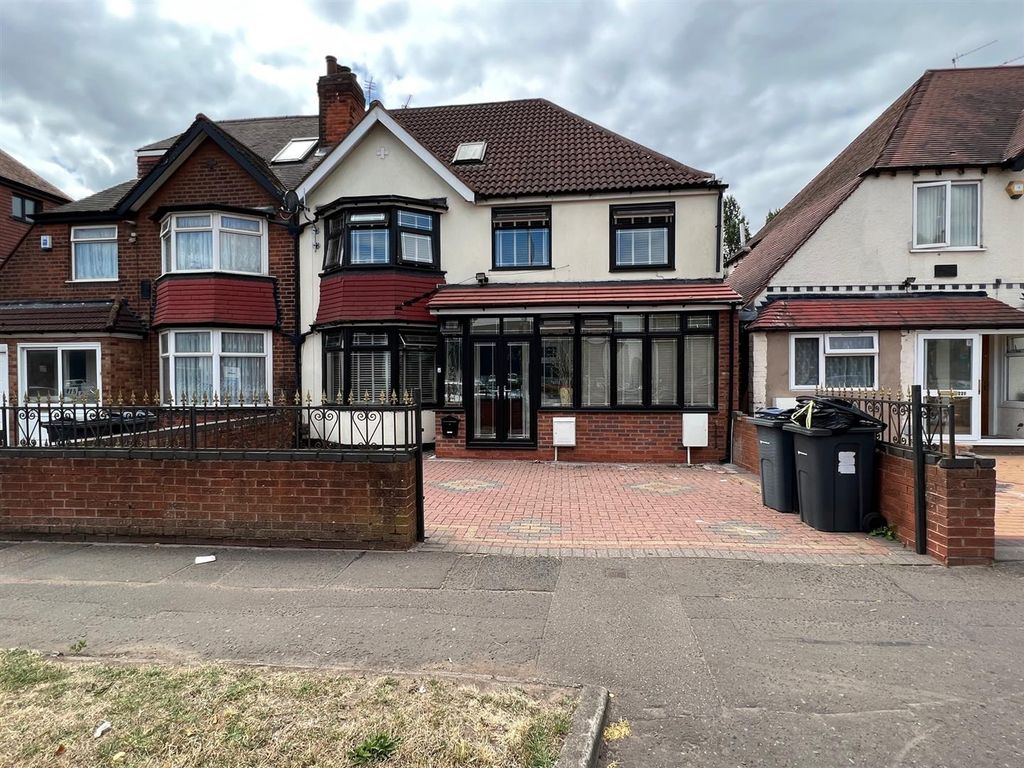5 bed semidetached house for sale in Walsall Road, Perry Barr
