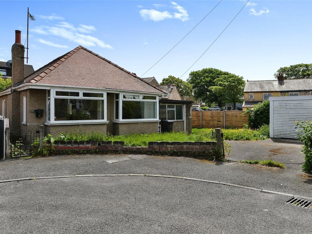 4 bed bungalow for sale in Hawksworth Grove, Heysham, Morecambe, Lancashire LA3, £195,000 Zoopla