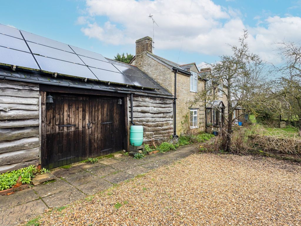 3 bed cottage for sale in Cote, Bampton OX18, £600,000 Zoopla