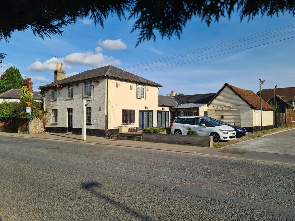 Room to rent in High Street, Melbourne SG8 Zoopla