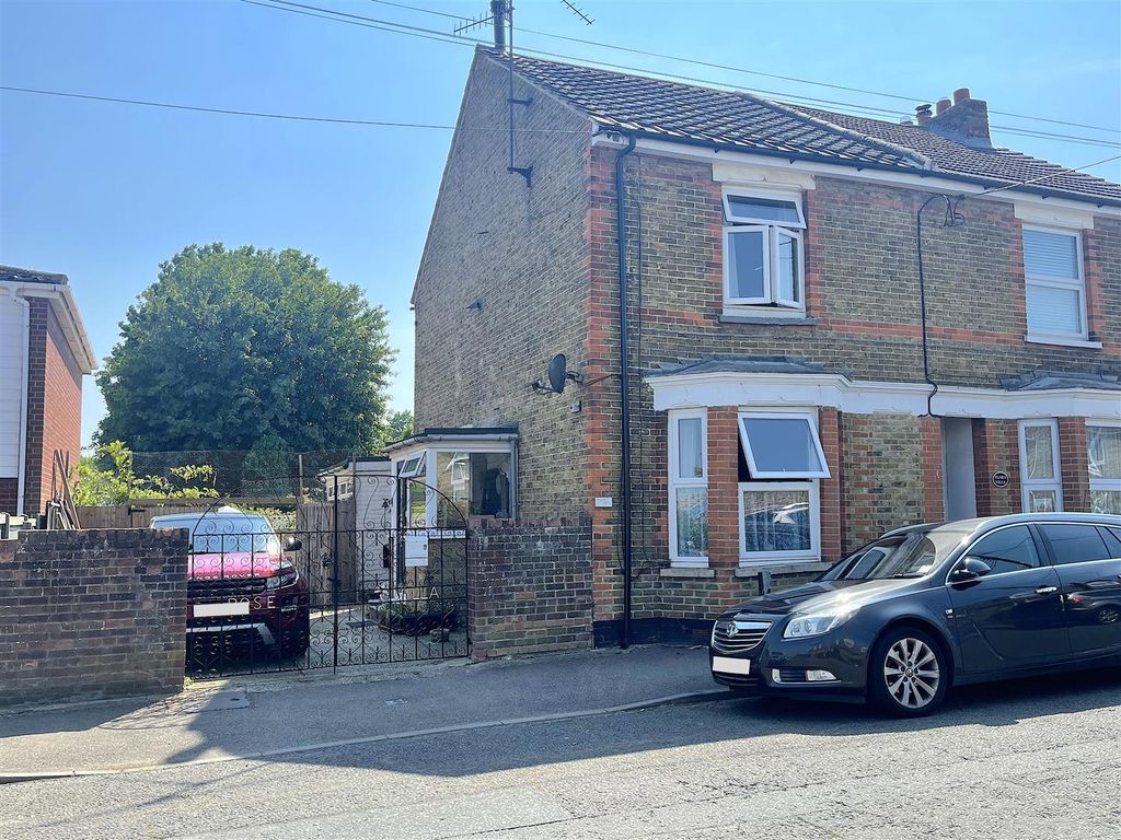 3 bed semidetached house for sale in Lower Road, Faversham ME13 Zoopla