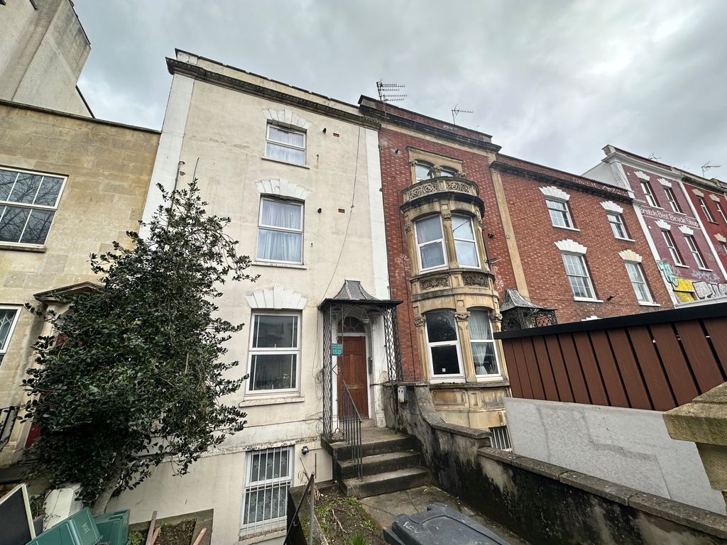 2 bed flat to rent in Cheltenham Road, Montpelier, Bristol BS6 Zoopla