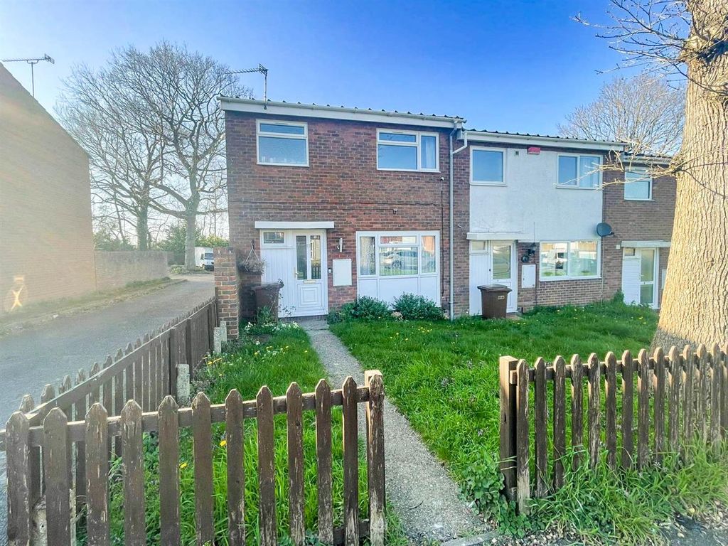 3 bed end terrace house for sale in Conifer Drive, Chatham ME5 Zoopla