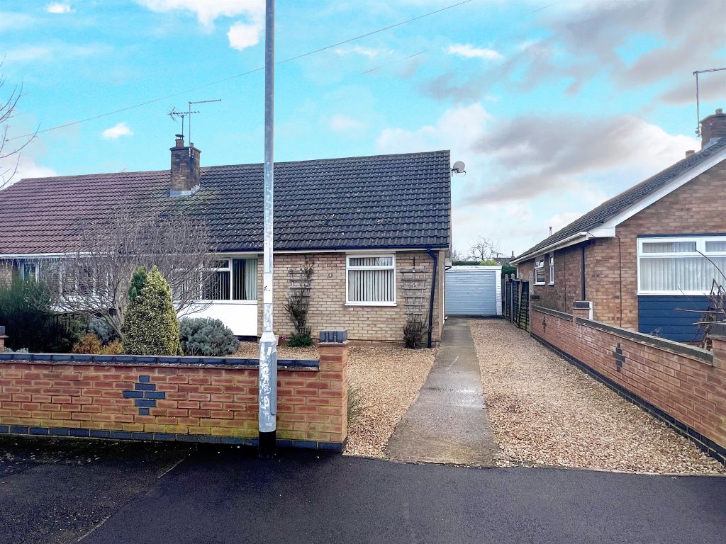 3 bed semidetached bungalow for sale in Saxon Road, Whittlesey