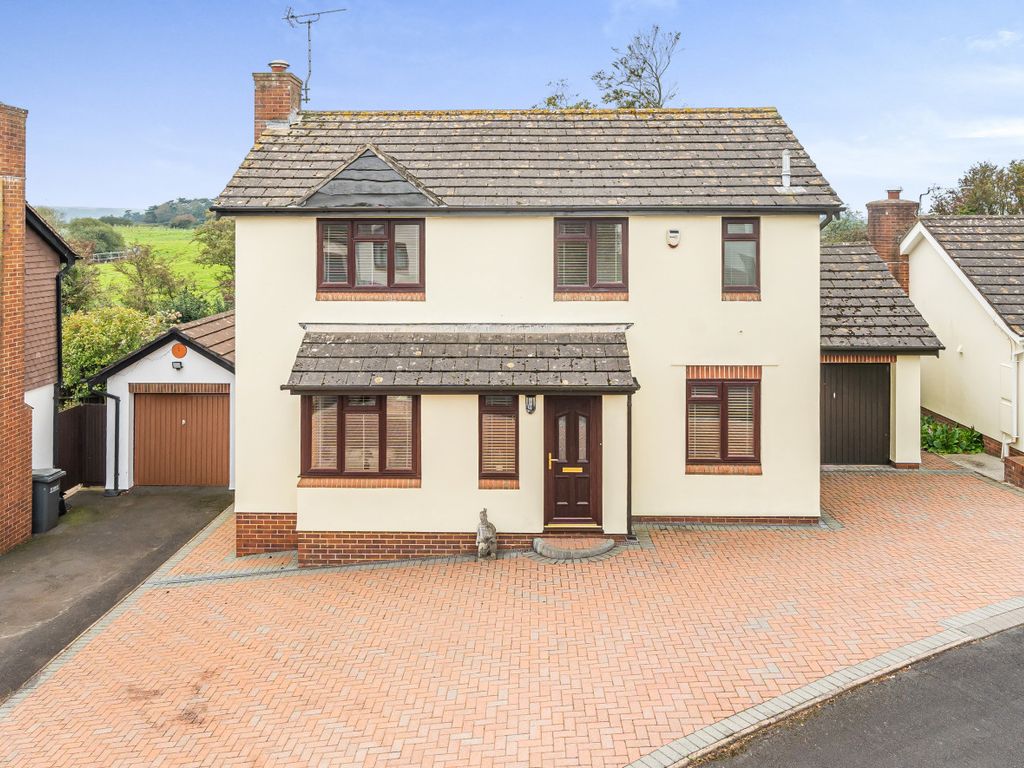 4 bed detached house for sale in Steed Close, Paignton, Devon TQ4, £