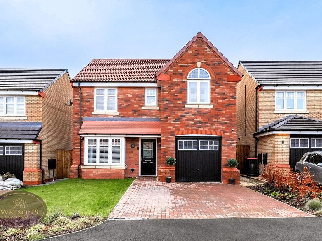 4 bed detached house for sale in Griffon Drive, Hucknall, Nottingham