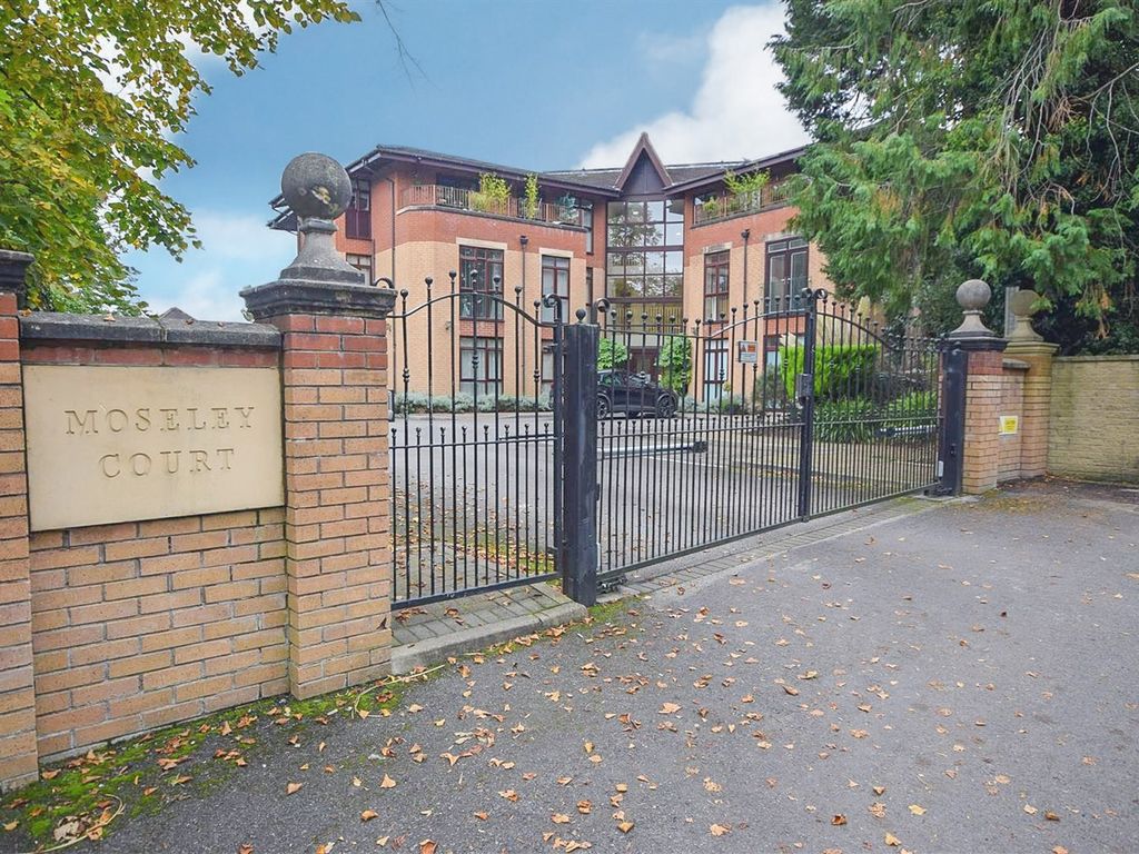 2 bed flat for sale in Moseley Road, Cheadle Hulme, Cheadle SK8, £230,000 Zoopla