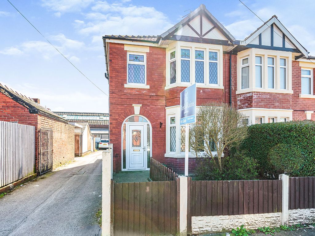 3 bed semidetached house for sale in Waltham Avenue, Blackpool