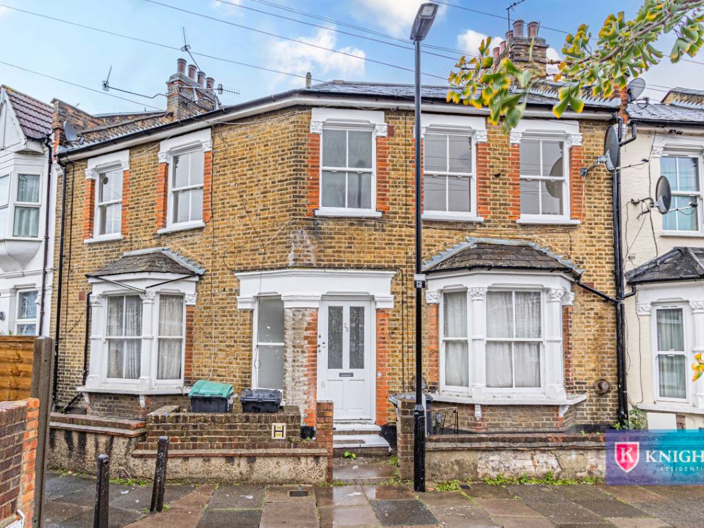 2 bed flat for sale in Forest Gardens, London N17 Zoopla