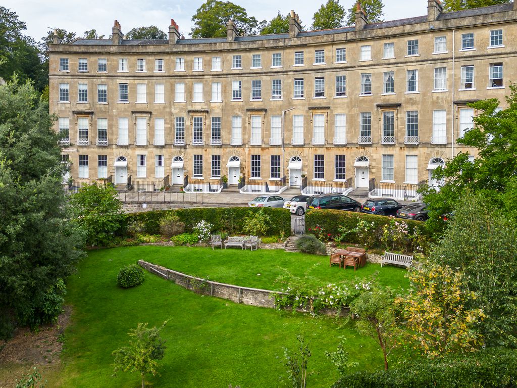2 bed flat for sale in Cavendish Crescent, Bath BA1, £525,000 Zoopla