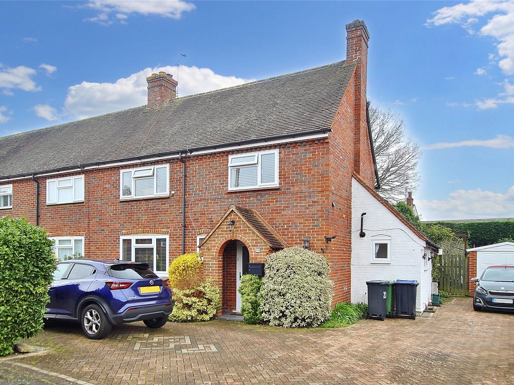 4 bed semidetached house for sale in West End, Woking, Surrey GU24, £625,000 Zoopla