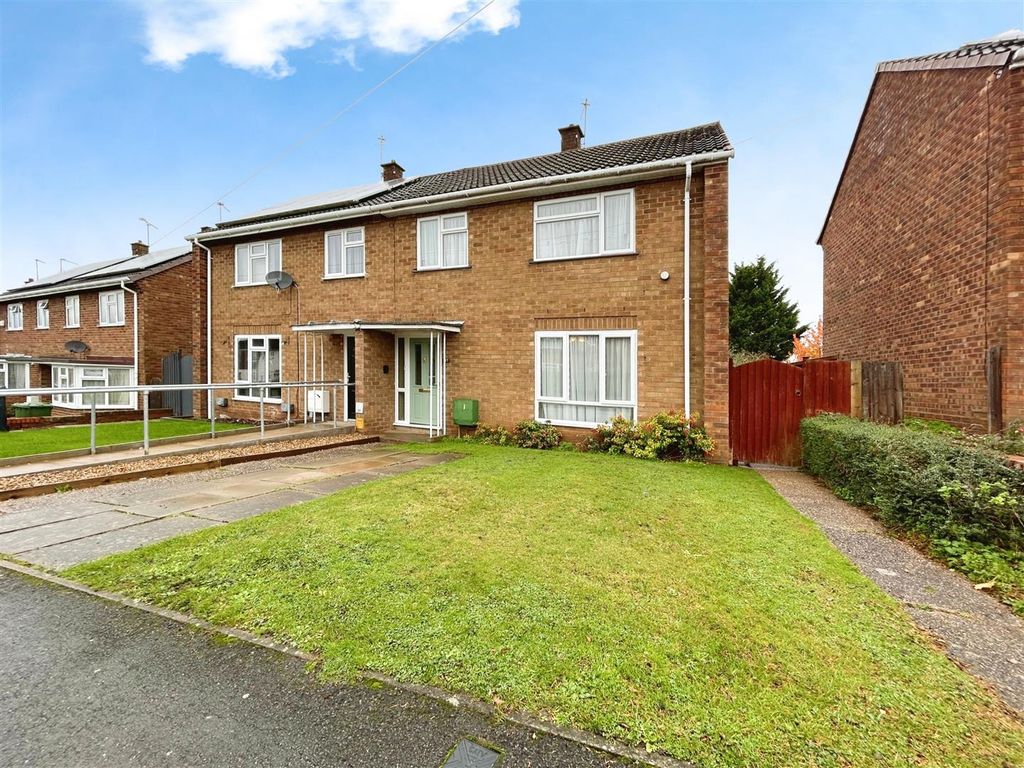 3 bed semidetached house for sale in Mason Avenue, Lillington