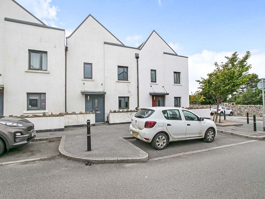 3 bed terraced house for sale in Brunton Road, Pool, Redruth, Cornwall