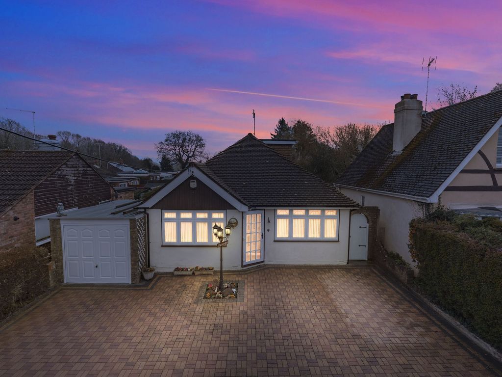 3 bed detached house for sale in Wood Lane, Small Dole BN5 Zoopla