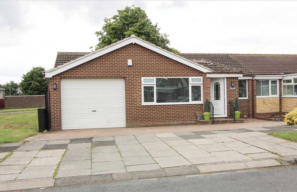 3 bed bungalow for sale in Cairnsmore Close, Collingwood Grange