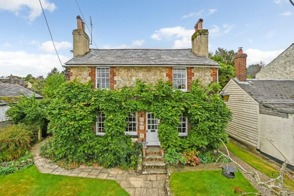4 bed detached house for sale in Bridge Road, Ashford TN25, £550,000