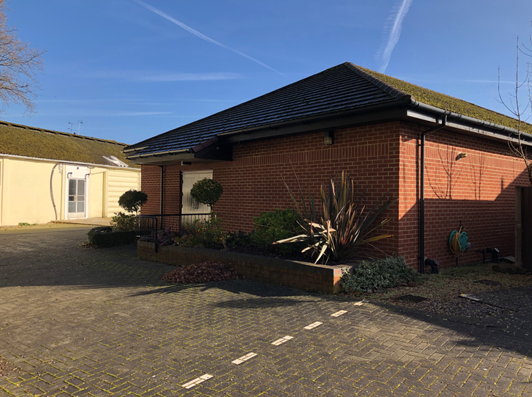 Office to let in Gloucester Hall, Gloucester Gardens, Bagshot GU19 Zoopla