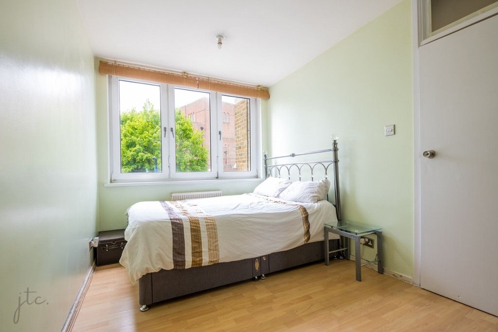 1 bed flat for sale in Pentridge Street, Peckham, London SE15, £275,000