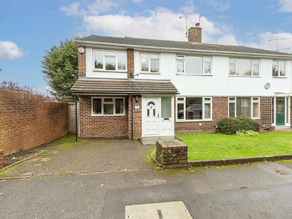 5 bed semidetached house for sale in Oulton Rise, Harpenden AL5 Zoopla