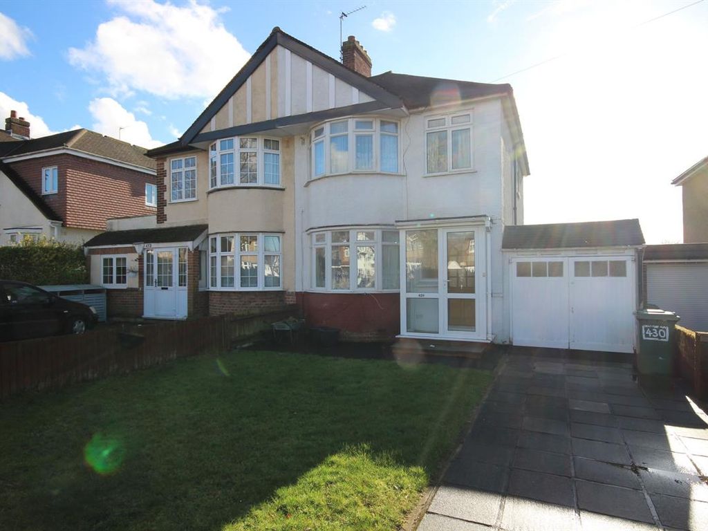 3 bed semidetached house to rent in Southborough Lane, Bromley BR2