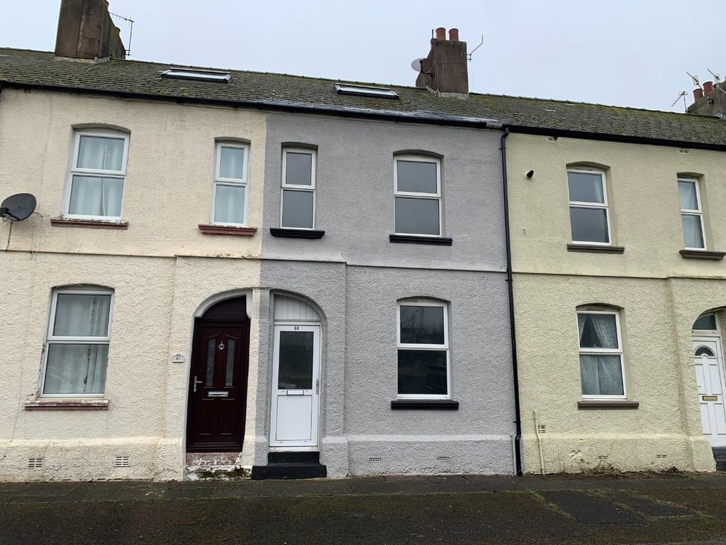 3 bed property to rent in Senhouse Street, Siddick, Workington CA14, £
