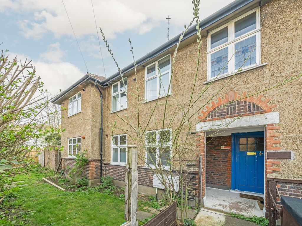 2 bed flat to rent in Norbiton Avenue, Norbiton, Kingston Upon Thames