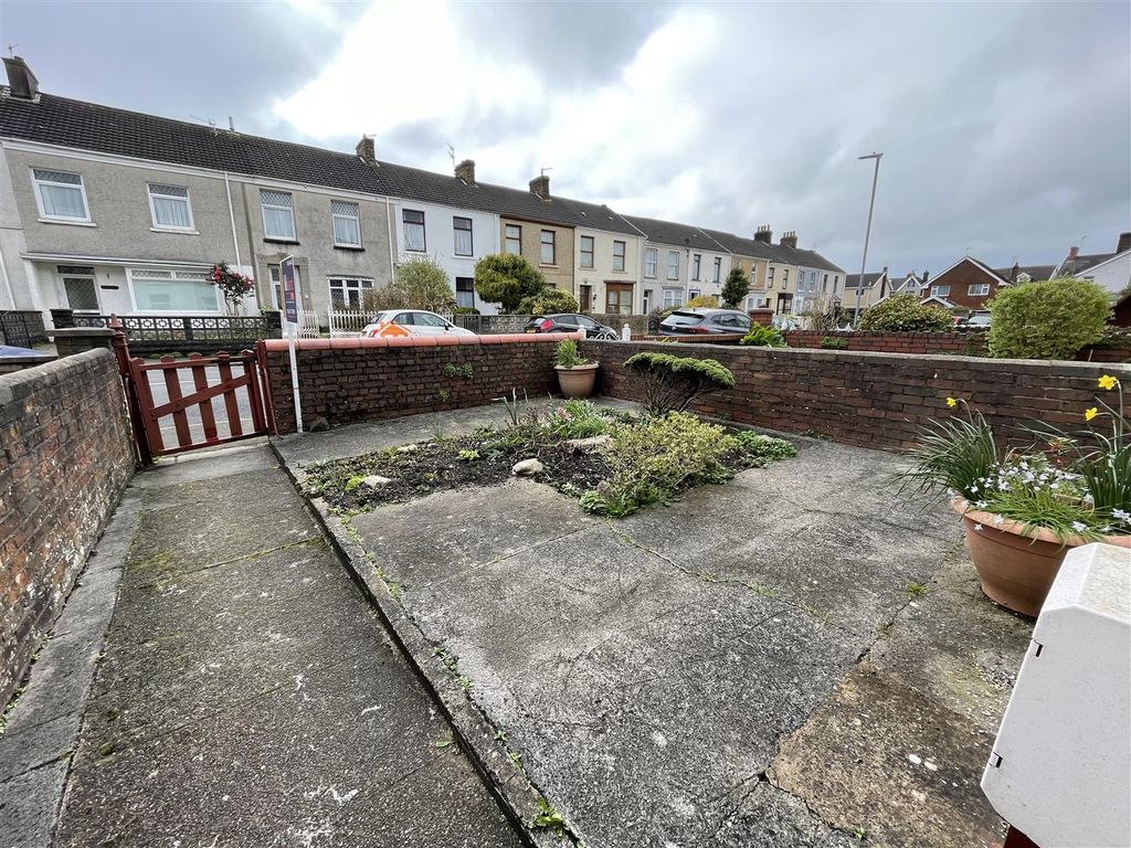 3 bed terraced house for sale in Lakefield Place, Llanelli SA15, £100,000 Zoopla