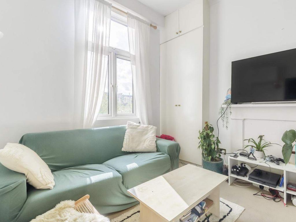 Greyhound Road, London W6