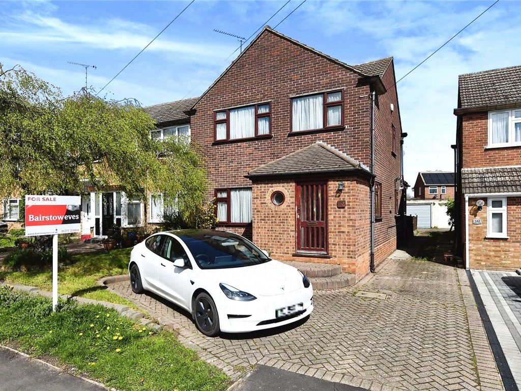 3 bed end terrace house for sale in Woodland Avenue, Hutton, Brentwood
