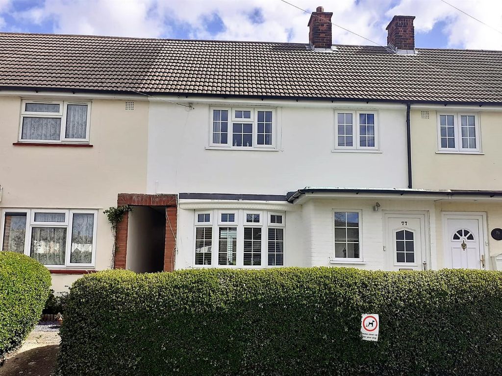 2 bed terraced house for sale in Parkfields, Roydon, Essex CM19 Zoopla