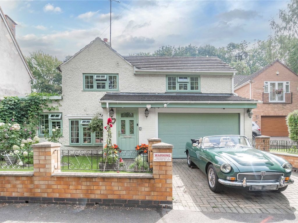 4 bed cottage for sale in Enfield Road, Hunt End, Redditch