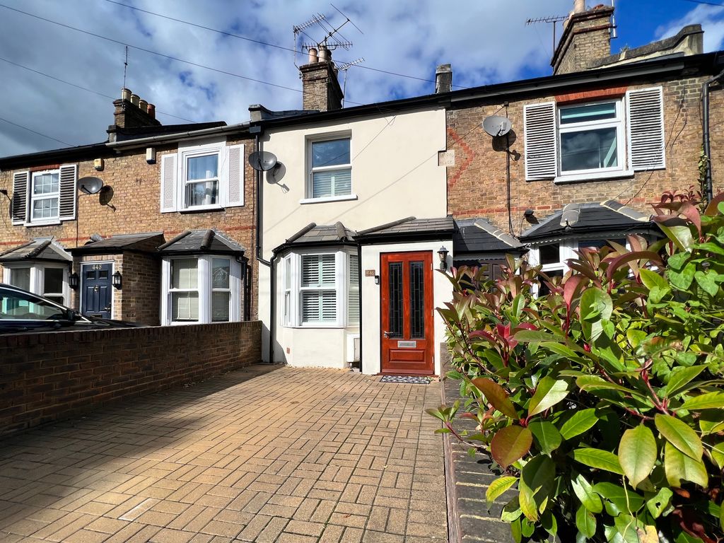 2 bed terraced house for sale in St. Leonards Road, Windsor SL4, £