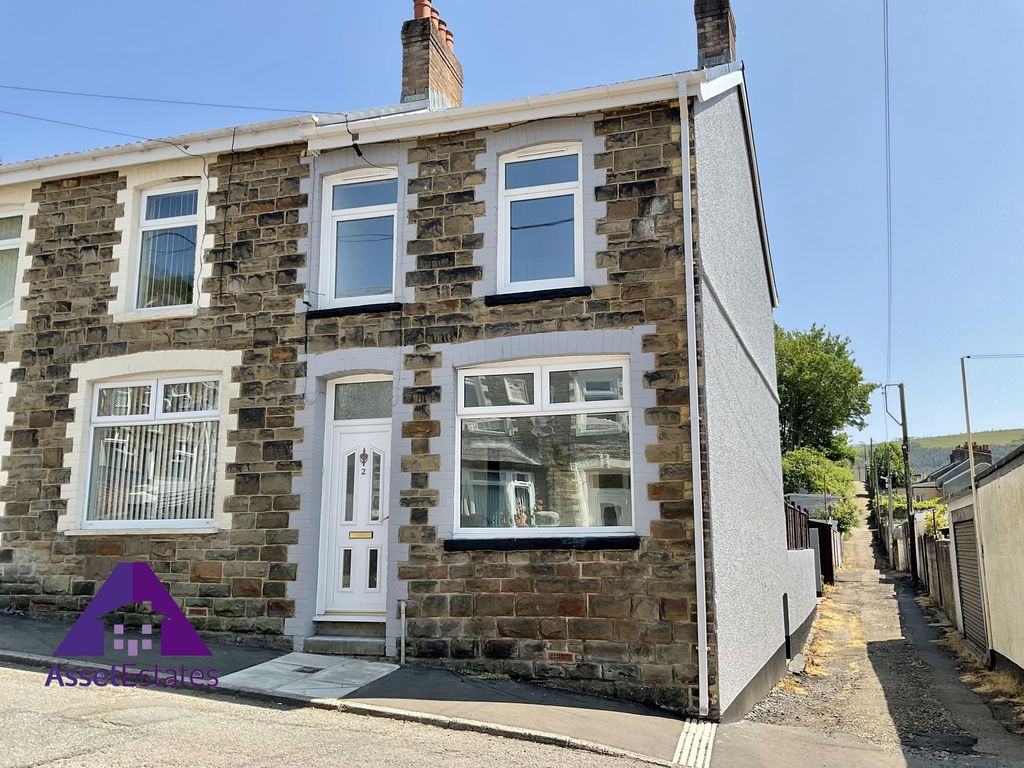 3 bed end terrace house for sale in Cwm Cottage Road, Abertillery NP13