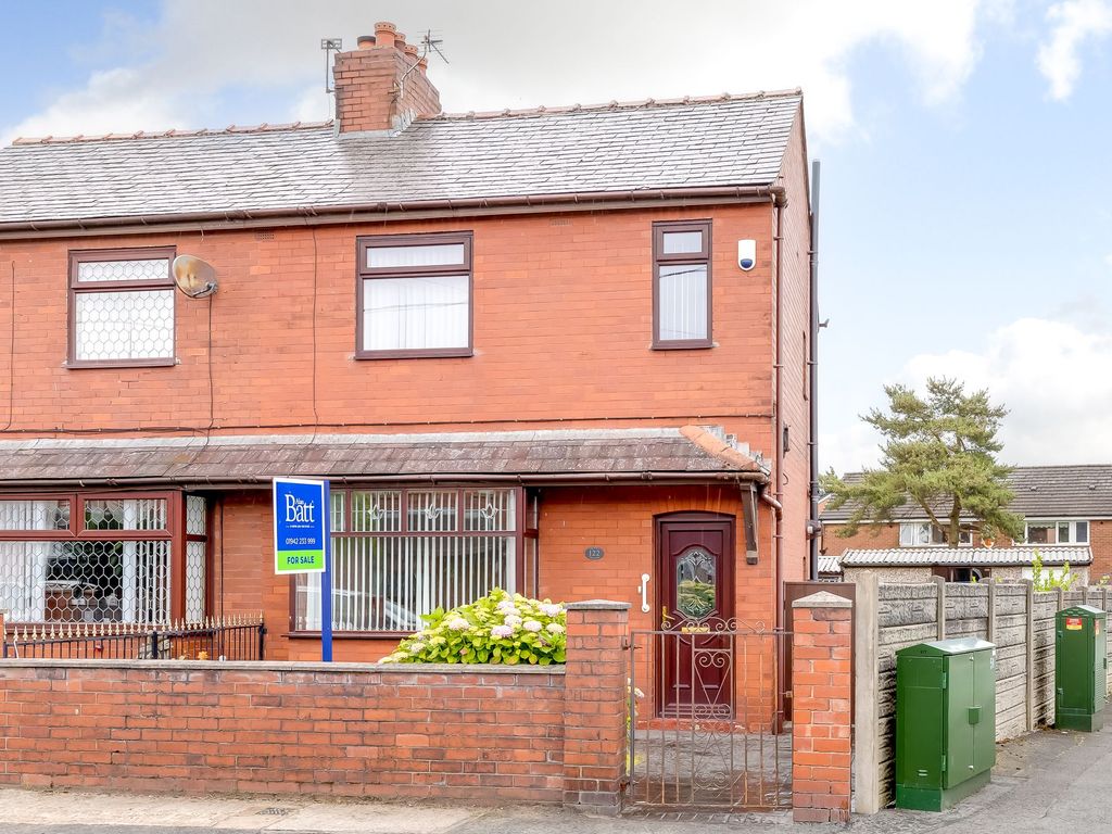 3 bed semidetached house for sale in Cale Lane, Aspull WN2, £140,000 Zoopla