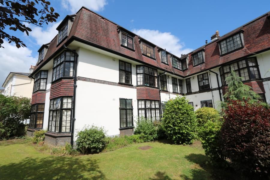 2 bed flat to rent in Surbiton Crescent, Kingston Upon Thames KT1, £1,695 pcm Zoopla