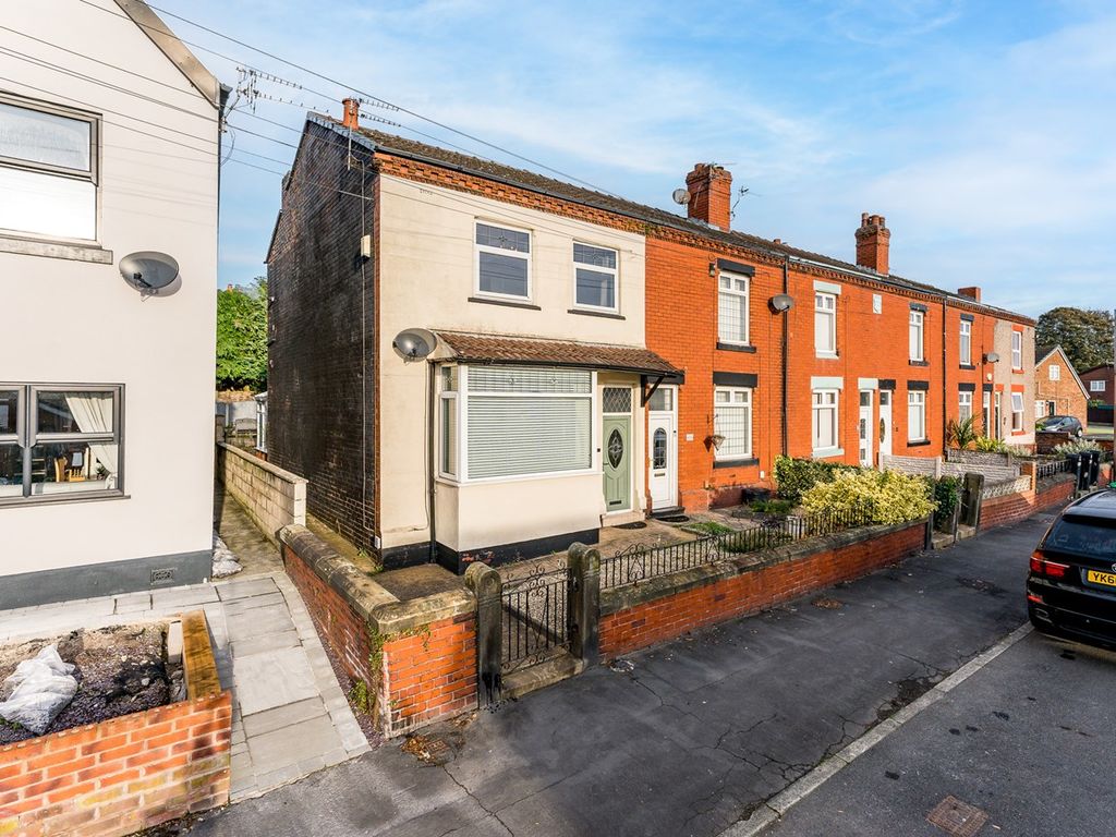 2 bed end terrace house for sale in Victoria Road, AshtonInMakerfield, Garswood WN4, £190,000