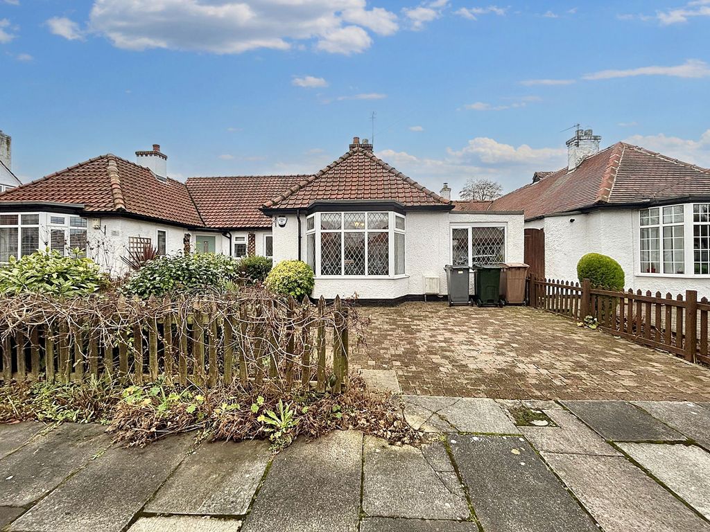 3 bed bungalow for sale in Cauldwell Close, Monkseaton, Whitley Bay